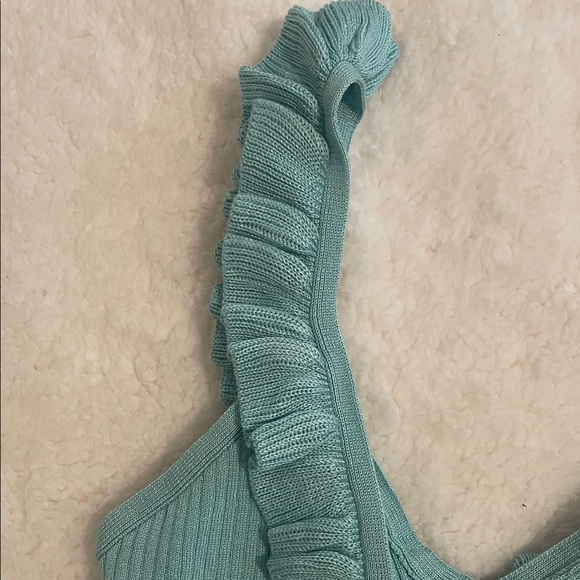 ✨ 3 for $20 Bundle Deal ✨ Say What? Ribbed Ruffle Tank Top in Teal - Picture 4 of 4